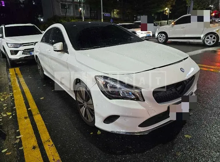 Photo 2 of 16: 2016 Mercedes-Benz CLA250 4Matic — Korean insurance auction
