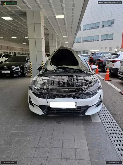 Photo 1 of 17: 2020 Kia K5, VIN KNAG341ABLA049846 — Korean insurance auction