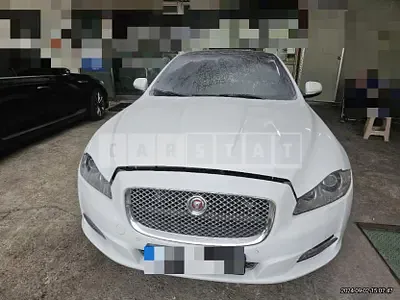 Photo 1 of 42: 2015 Jaguar XJ 3.0d — Korean insurance auction
