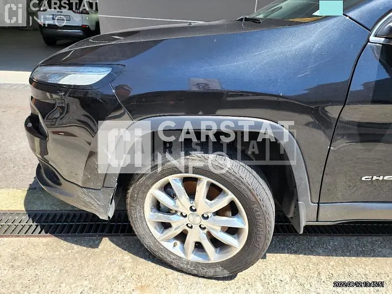 Photo 2 of 11: 2015 Jeep Simsaw Cherokee — Korean insurance auction