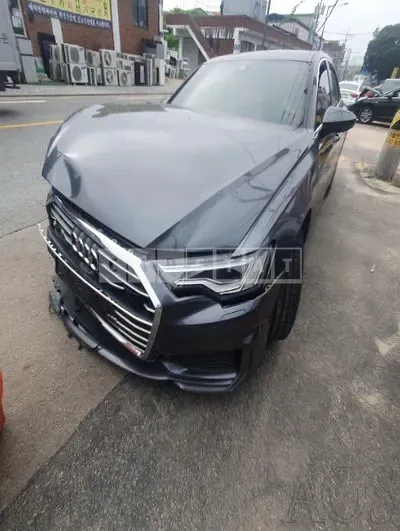 Photo 1 of 17: 2022 Audi A6 40 TDI Four, VIN WAUZZZF28NN045916 — Korean insurance auction