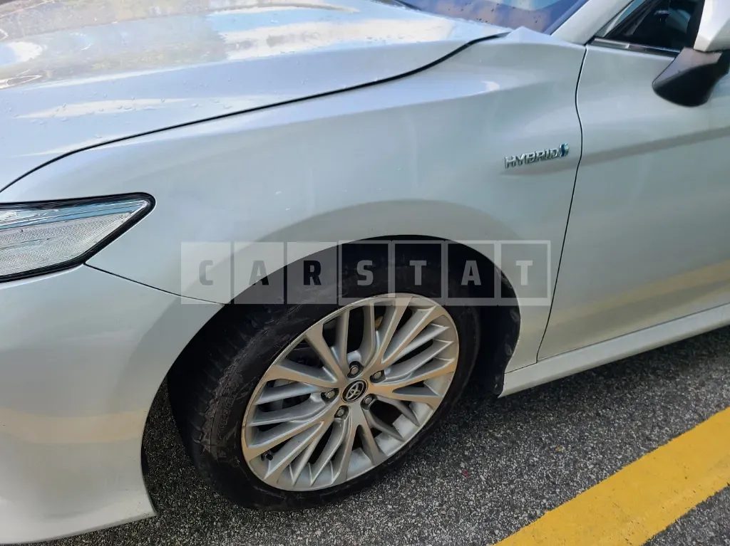 Photo 2 of 5: 2018 Toyota Camry Hybrid, VIN JTNB21HK0J3011932 — Korean insurance auction
