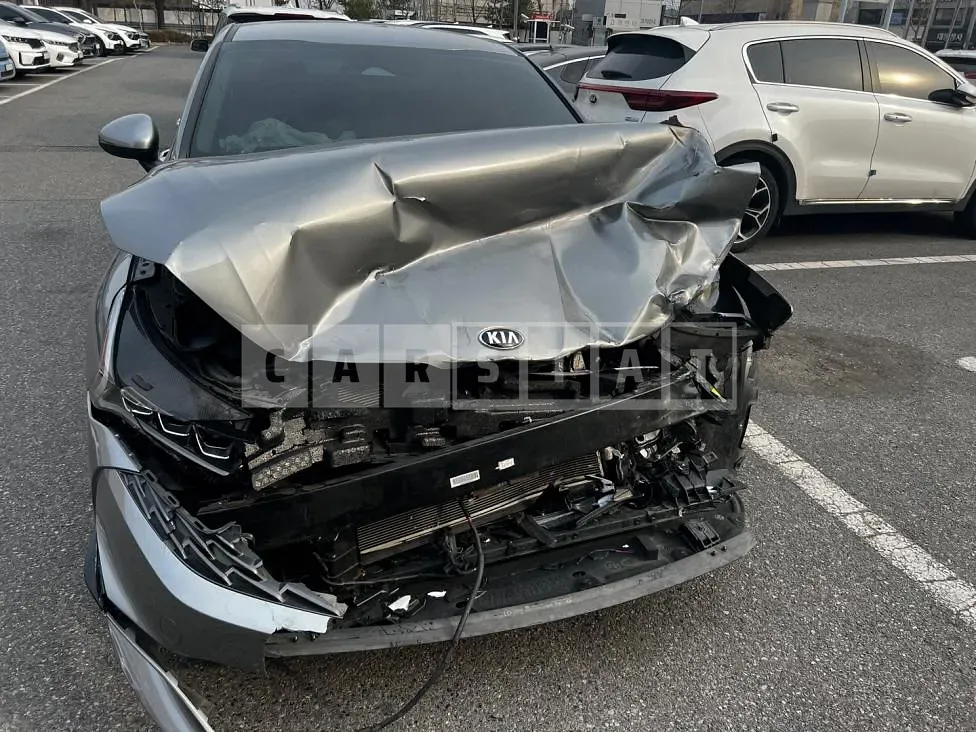 Photo 2 of 7: 2020 Kia K5, VIN KNAG241ABLA038998 — Korean insurance auction