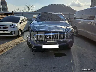 Photo 1 of 7: 2017 Kia Sorento — Korean insurance auction
