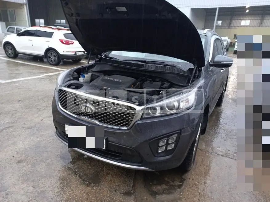 Photo 2 of 10: 2016 Kia Sorento 2.0, VIN KNAPH81ABGA237368 — Korean insurance auction