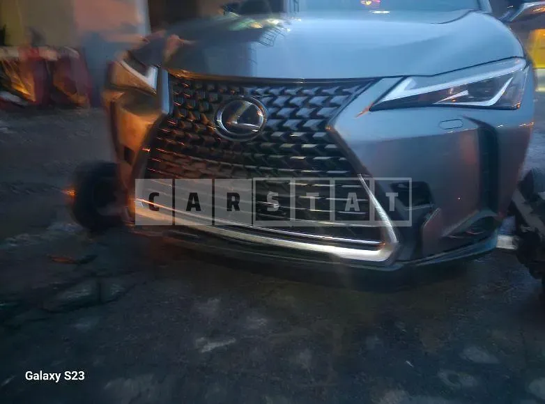 Photo 2 of 12: 2019 Lexus UX250h 2WD, VIN JTHY6JBH6K2001251 — Korean insurance auction