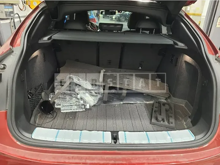 Photo 2 of 22: 2021 BMW X4 xDrive20i — Korean insurance auction