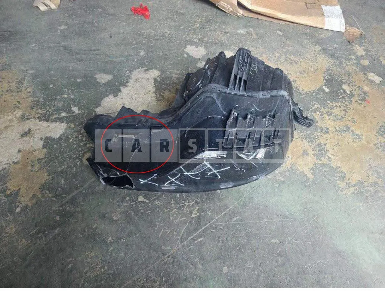 Photo 2 of 6: 2019 Chevrolet Light Camaro Headlamp, VIN 1G1F91R70K0118521 — Korean insurance auction