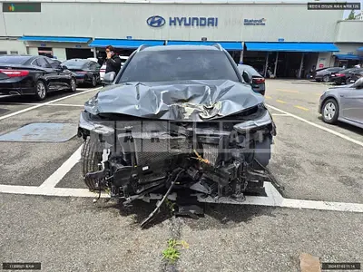 Photo 1 of 10: 2019 Hyundai Santa Fe, VIN KMHS381BBKU161861 — Korean insurance auction
