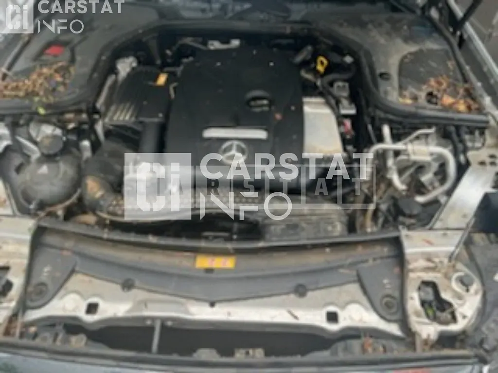 Photo 2 of 7: 2017 Mercedes-Benz E300 4Matic, VIN WDDZF4KBXHA193300 — Korean insurance auction