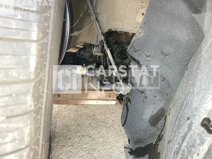 Photo 2 of 13: 2017 Kia Sorento, VIN KNAPH81ABHA346340 — Korean insurance auction