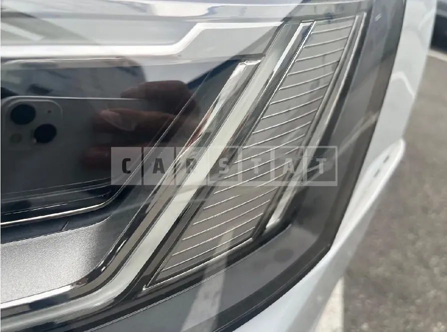Photo 2 of 4: 2021 Audi (parts) A6 Headlamp — Korean insurance auction