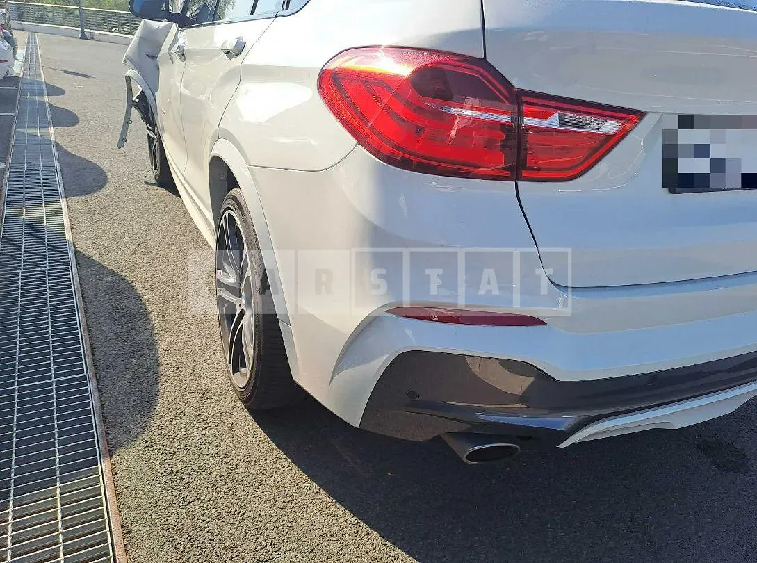 Photo 2 of 9: 2017 BMW X4 xDrive20d, VIN WBAXX1106H0W14106 — Korean insurance auction
