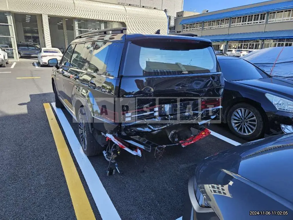 Photo 2 of 10: 2024 Hyundai Santa Fe — Korean insurance auction