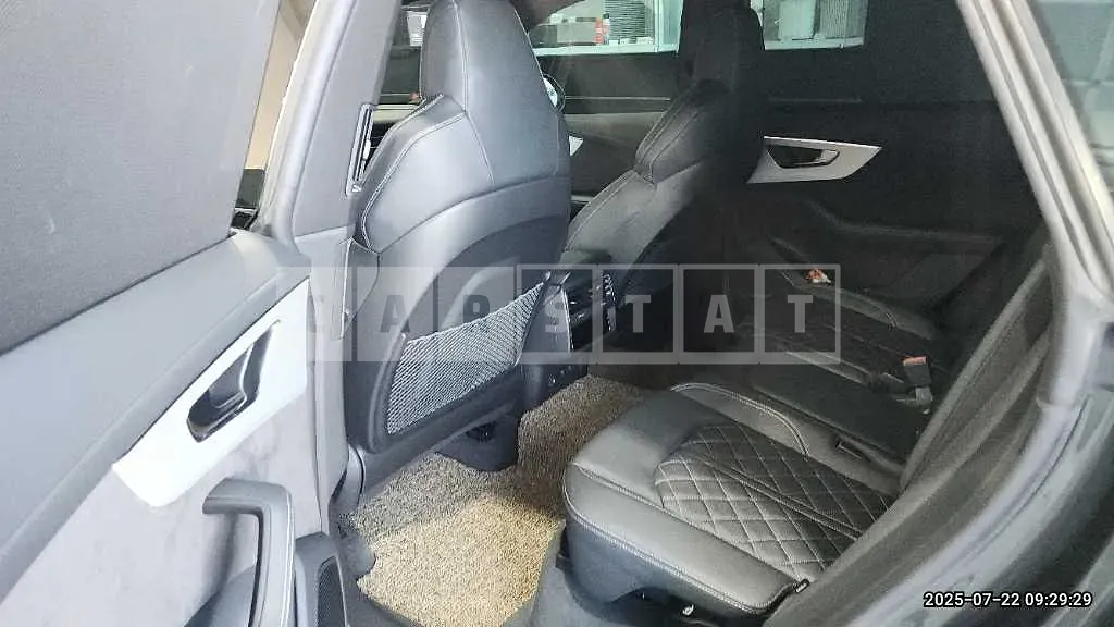 Photo 2 of 49: 2021 Audi Q8 50 TDI quattro — Korean insurance auction