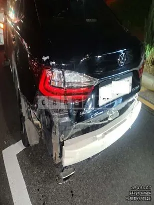 Photo 2 of 16: 2016 Lexus ES350 — Korean insurance auction