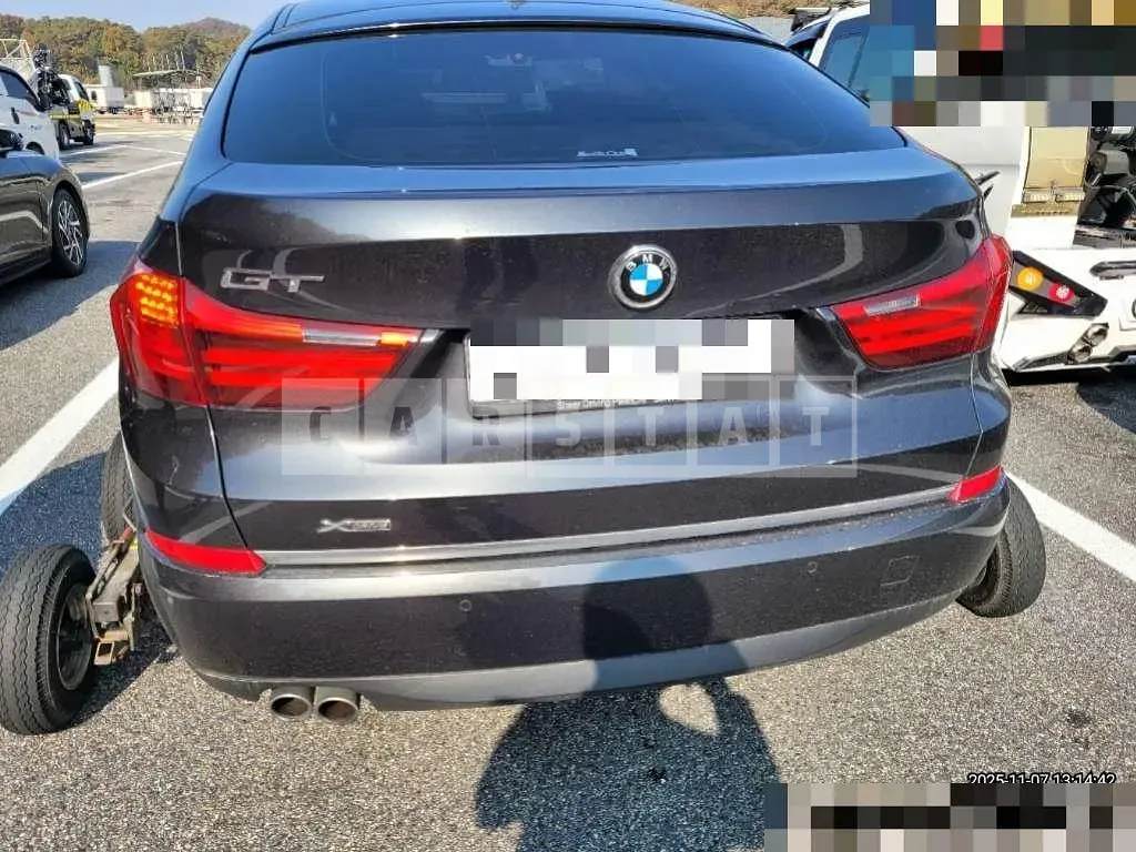 Photo 2 of 9: 2015 BMW Gran Turismo 30d xDrive — Korean insurance auction