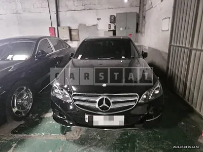 Photo 1 of 40: 2015 Mercedes-Benz E220 CDI — Korean insurance auction