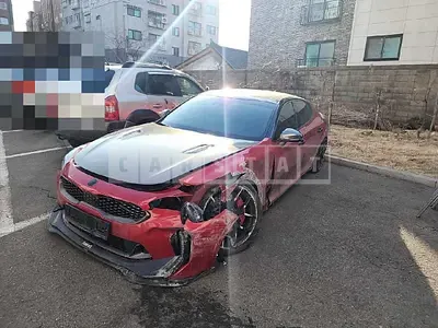 Photo 1 of 15: 2020 Kia Stinger 2.0, VIN KNAE351ADLS083860 — Korean insurance auction