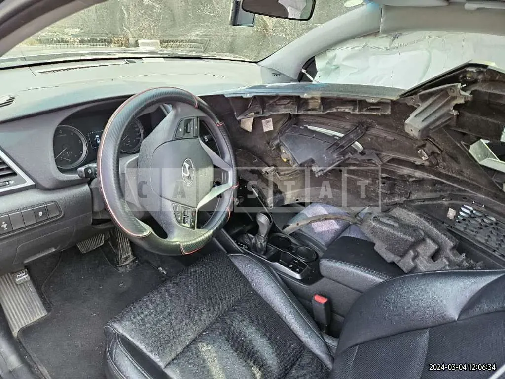 Photo 2 of 20: 2015 Hyundai Tucson, VIN KMHJ281ABGU131562 — Korean insurance auction