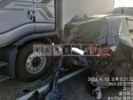 Photo 2 of 6: 2019 Kia Sorento, VIN KNAPH81BBKA534671 — Korean insurance auction