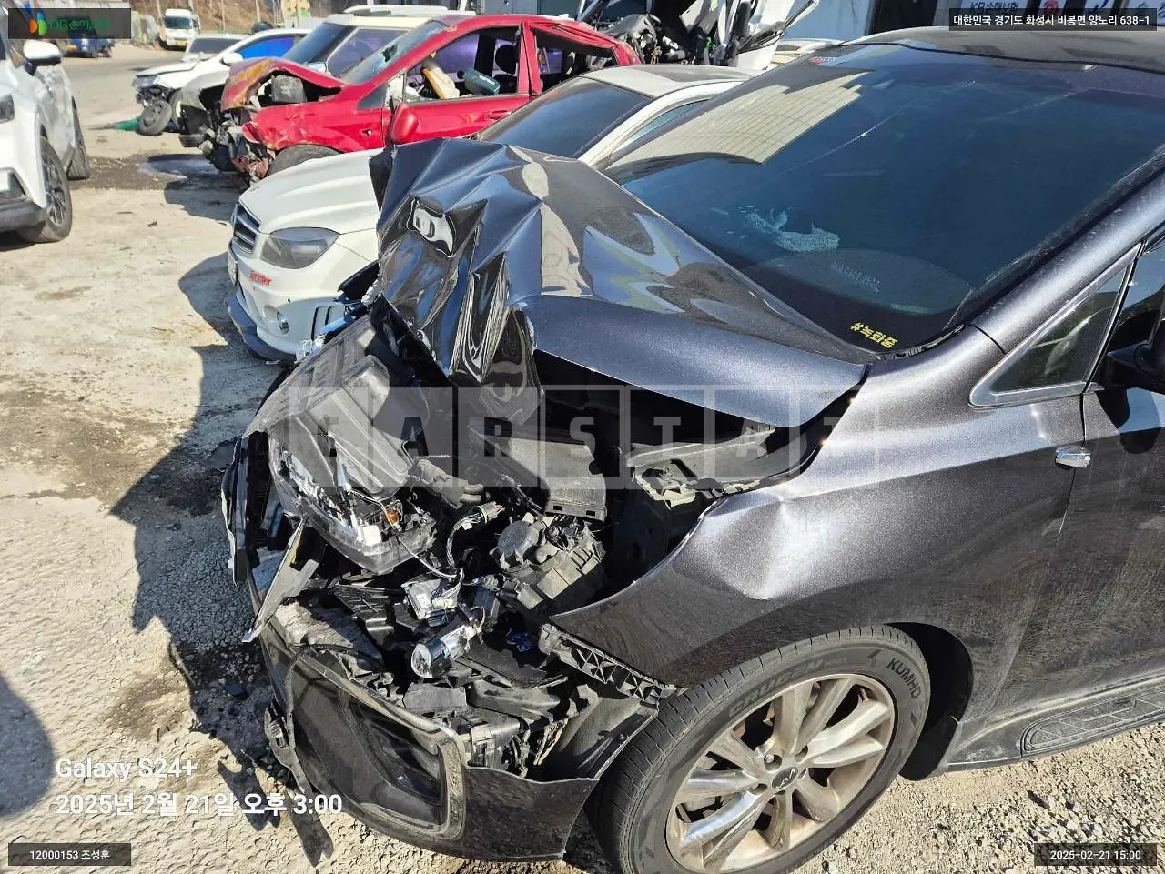 Photo 2 of 27: 2019 Kia Carnival, VIN KNAME81ABKS593073 — Korean insurance auction