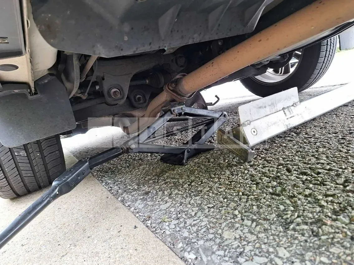 Photo 3 of 3: 2014 Hyundai Tucson, VIN KMHJT81VDFU951219 — Korean insurance auction