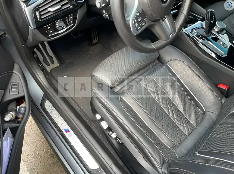 Photo 2 of 10: 2018 BMW 530i xDrive, VIN WBAJD9109JWC84089 — Korean insurance auction
