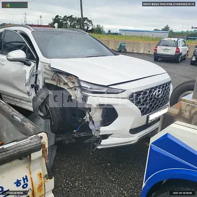Photo 1 of 16: 2018 Hyundai Santa Fe, VIN KMHS581CDKU123773 — Korean insurance auction