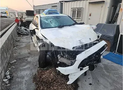 Photo 1 of 10: 2023 Mercedes-Benz E220d 4Matic — Korean insurance auction