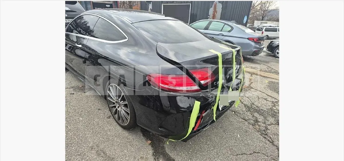 Photo 2 of 11: 2017 Mercedes-Benz C200 Coupe — Korean insurance auction