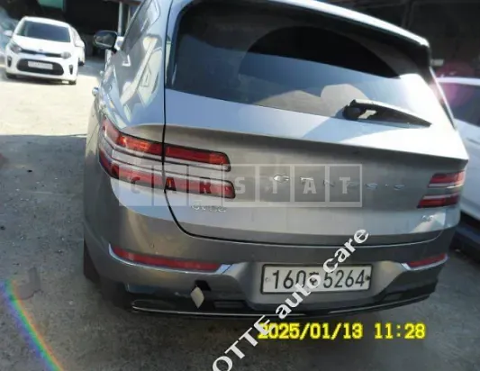 Photo 2 of 32: 2021 Hyundai GV80, VIN KMTHB81DDMU057234 — Korean insurance auction
