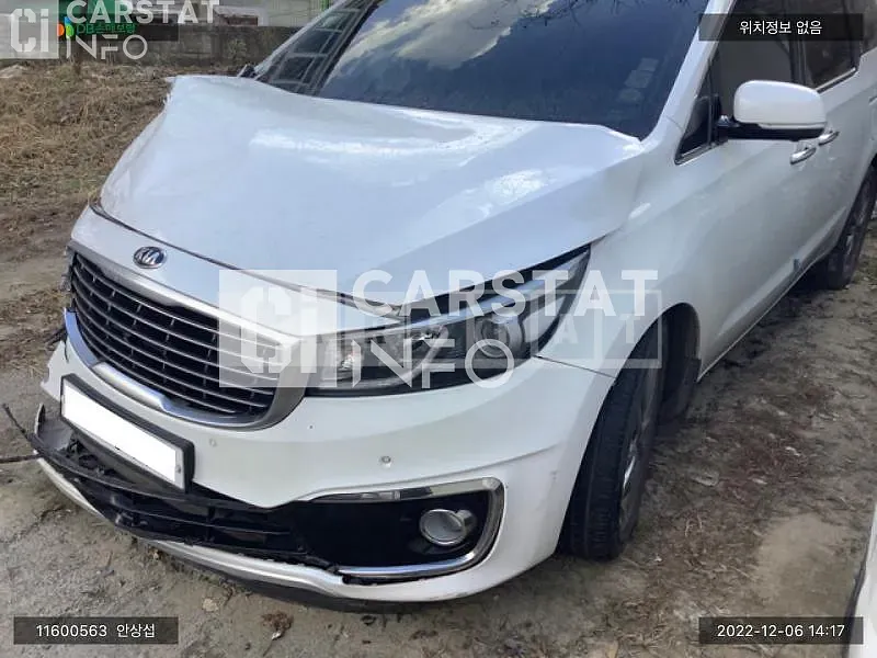 Photo 2 of 10: 2015 Kia Carnival, VIN KNAME81ABFS073372 — Korean insurance auction