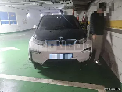 Photo 1 of 21: 2020 BMW i3 120AH Lux — Korean insurance auction