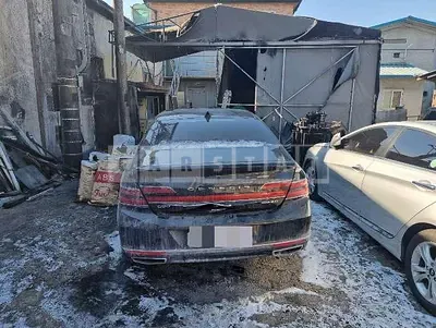 Photo 1 of 19: 2019 Genesis G90 3.8, VIN KMHG141DDKU061399 — Korean insurance auction