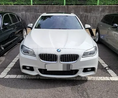 Photo 1 of 17: 2016 BMW 520d xDrive, VIN WBA5E7100GG158187 — Korean insurance auction