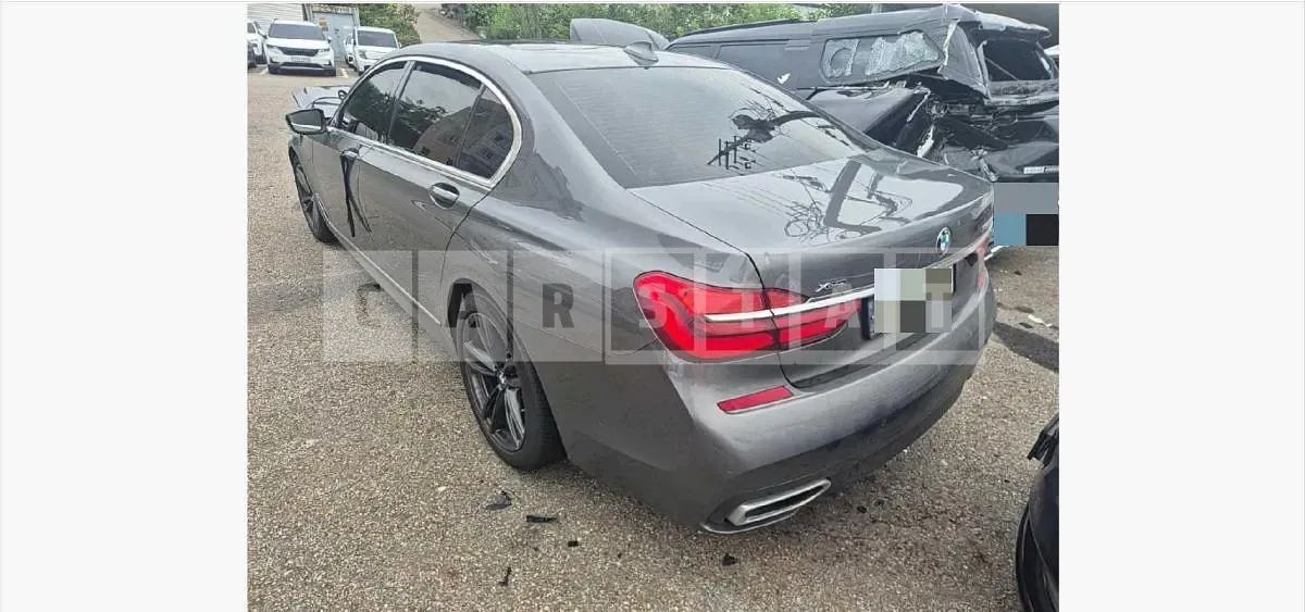 Photo 2 of 33: 2018 BMW 730Ld xDrive — Korean insurance auction
