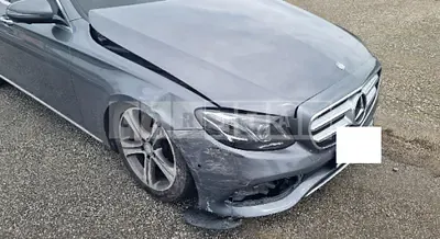 Photo 1 of 12: 2017 Mercedes-Benz E300 4Matic — Korean insurance auction