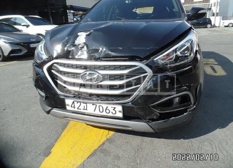Photo 2 of 11: 2015 Hyundai Tucson, VIN KMHJU81VBFU069143 — Korean insurance auction