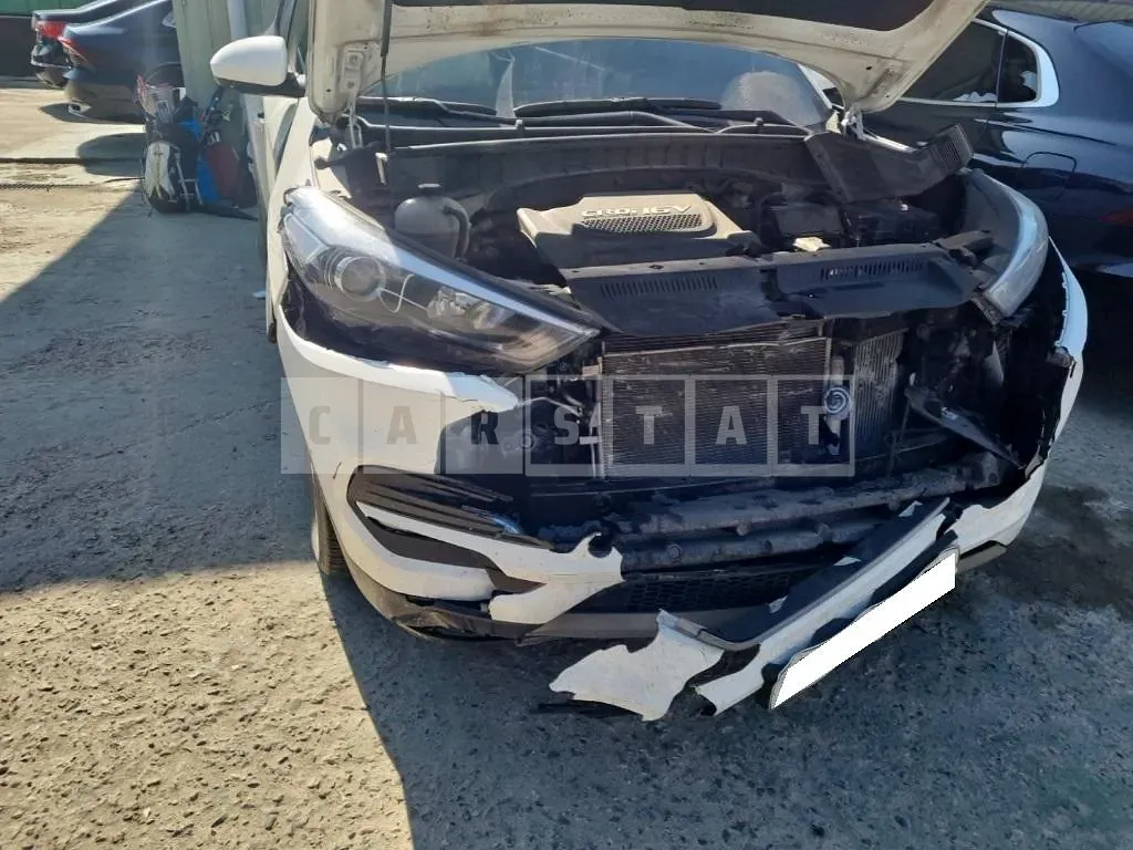 Photo 2 of 19: 2017 Hyundai Tucson, VIN KMHJ281ABJU523327 — Korean insurance auction