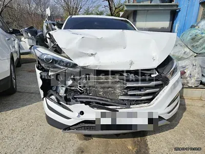 Photo 1 of 16: 2015 Hyundai Tucson TL 1.7, VIN KMHJ2815GGU001752 — Korean insurance auction