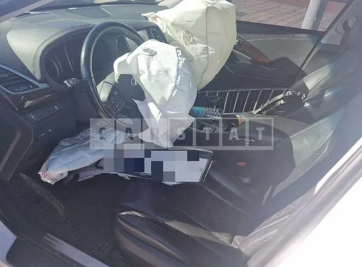 Photo 2 of 22: 2015 Hyundai Modern Aslan, VIN KMHFM411BGA011048 — Korean insurance auction