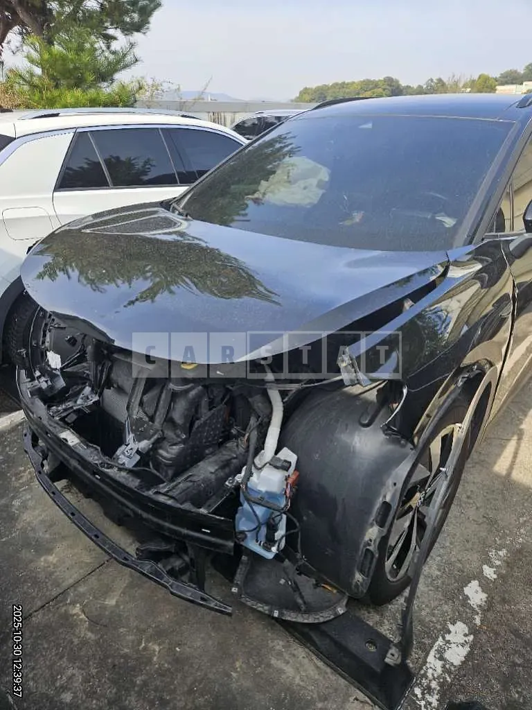 Photo 2 of 18: 2024 Volkswagen ID.4 Pro — Korean insurance auction