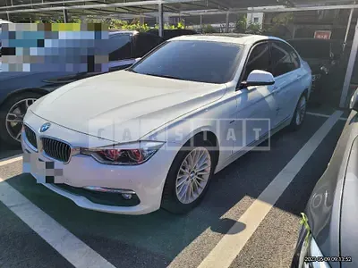Photo 1 of 13: 2018 BMW 320i, VIN WBA8A910XJAH11042 — Korean insurance auction