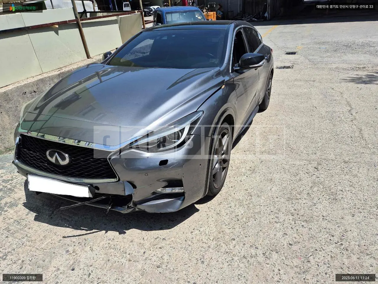 Photo 2 of 8: 2017 Infiniti Nissan Q30, VIN SJKCH53E3HA053028 — Korean insurance auction