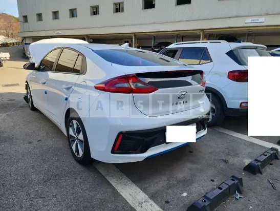 Photo 2 of 28: 2017 Hyundai IONIQ, VIN KMHCX51DGHU038154 — Korean insurance auction