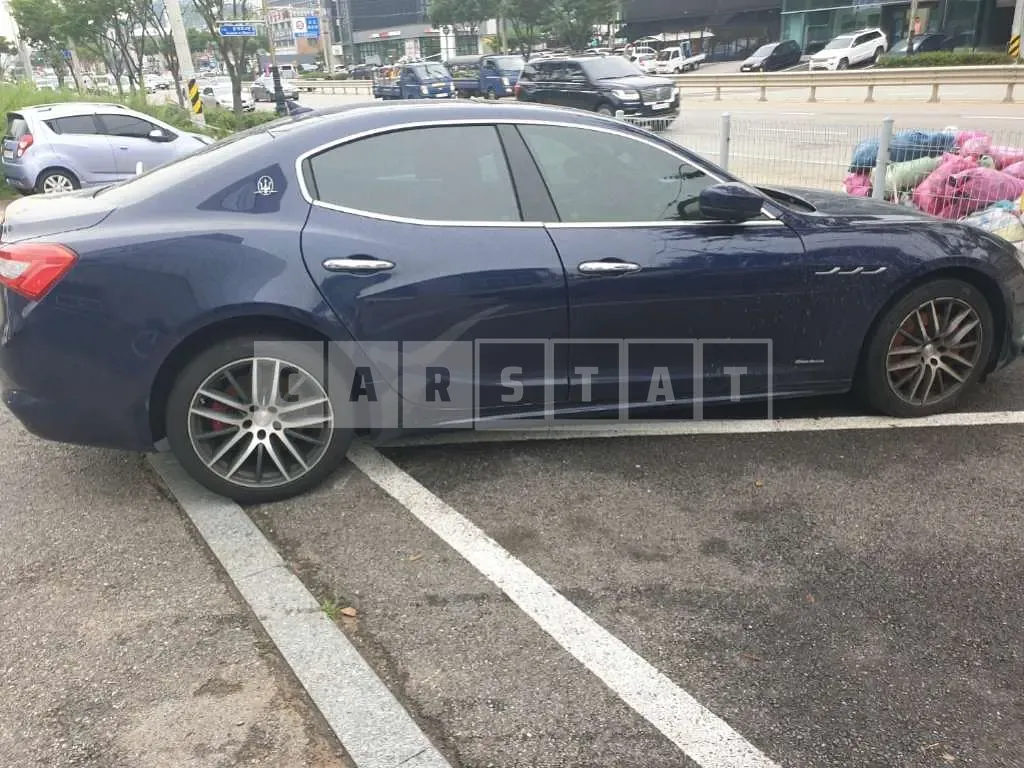 Photo 2 of 9: 2018 Maserati Gibli Diesel, VIN ZAM57TSG1J1269046 — Korean insurance auction