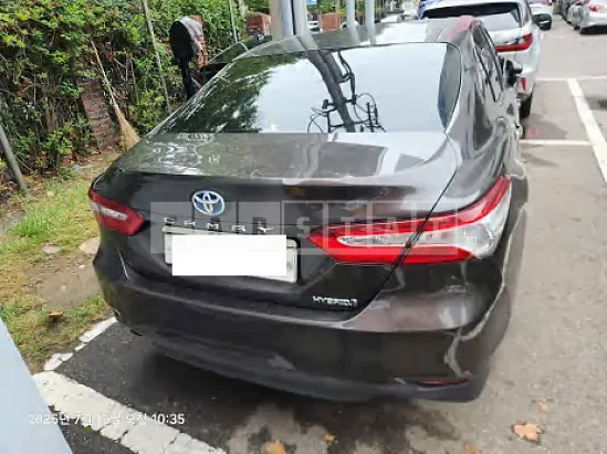 Photo 2 of 11: 2019 Toyota Camry Hybrid LE — Korean insurance auction