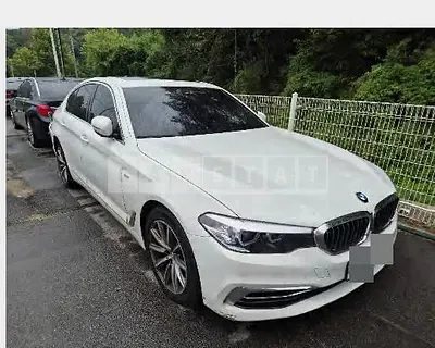 Photo 1 of 12: 2019 BMW 520i Luxury — Korean insurance auction