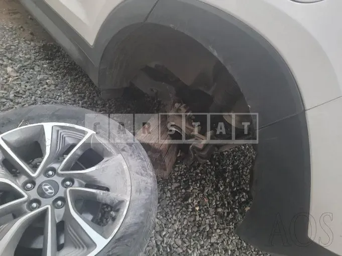 Photo 2 of 22: 2018 Hyundai Tucson, VIN KMHJ381ABJU599847 — Korean insurance auction